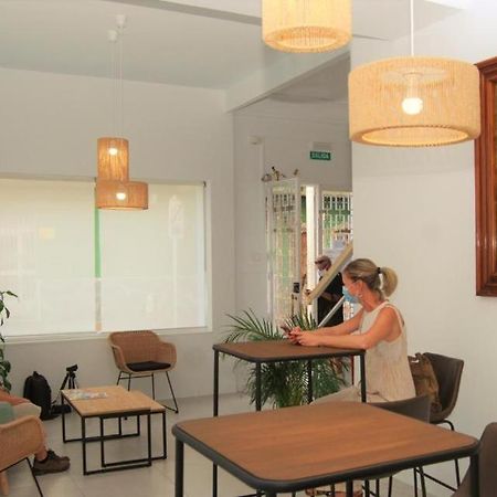 Hostal Tropical Motril Exteriör bild