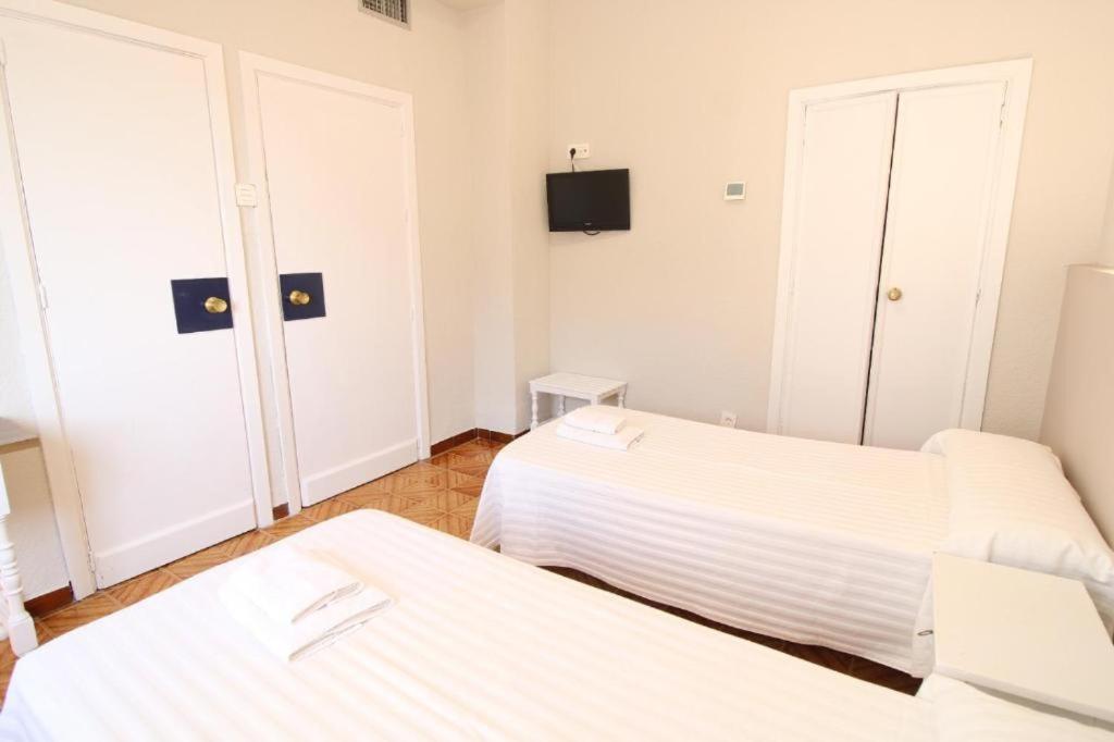 Hostal Tropical Motril Exteriör bild